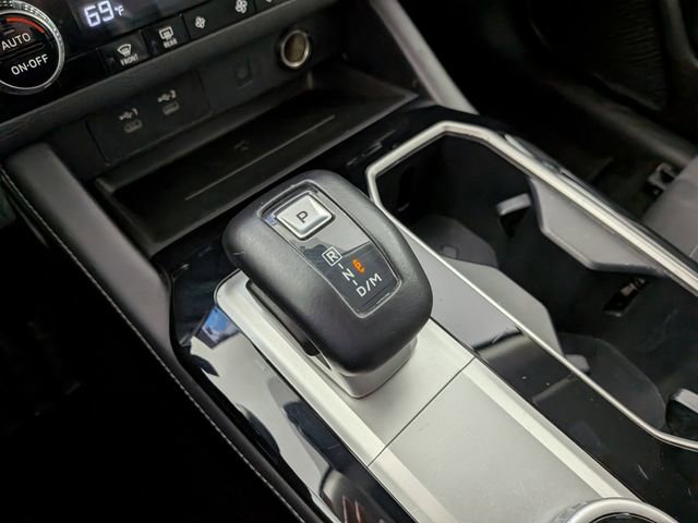 Used 2025 Mitsubishi Outlander SE AWD/4WD image 19