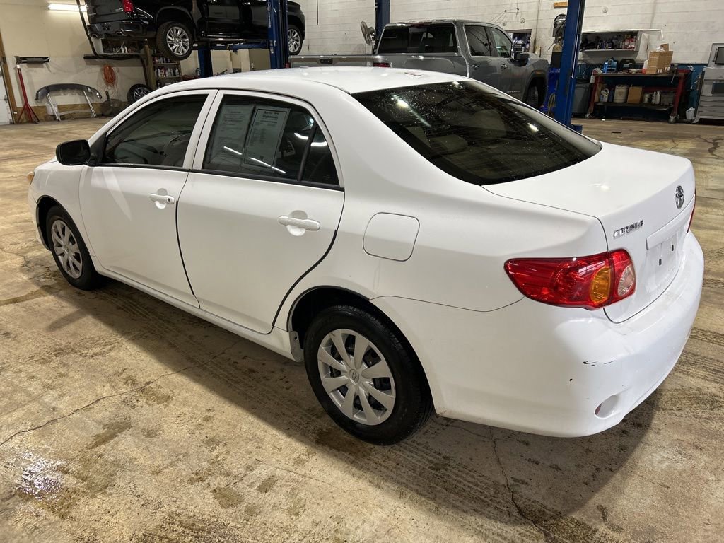 Used 2010 Toyota Corolla Base image 2