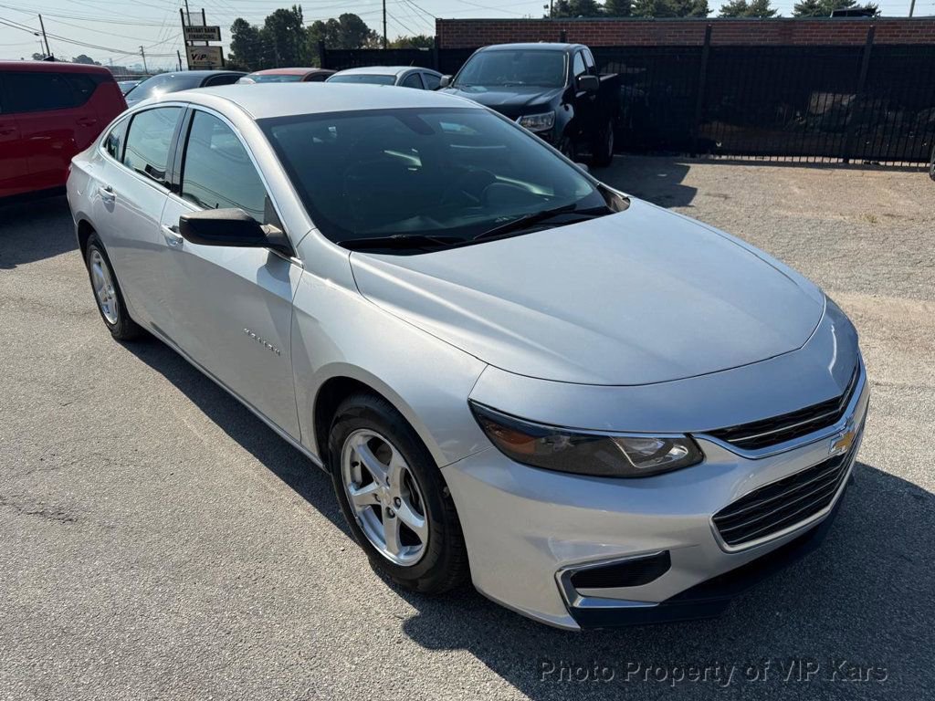 Used 2018 Chevrolet Malibu LS image 2
