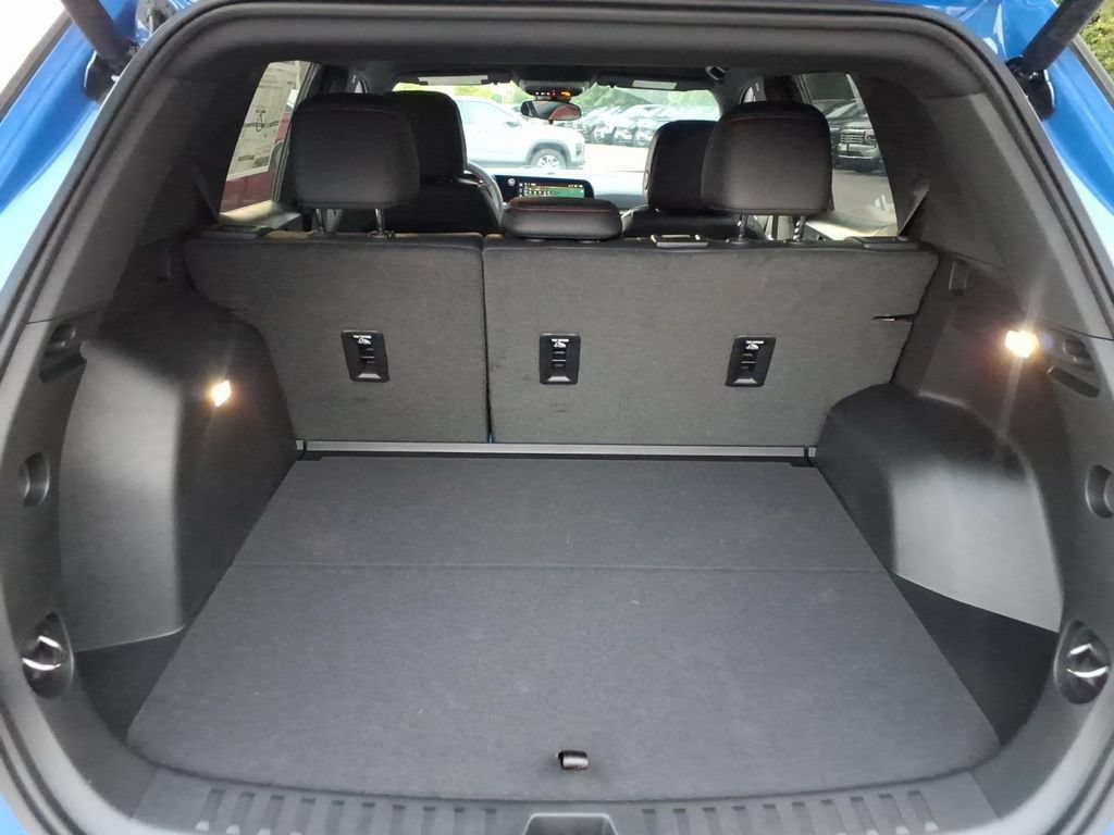 New 2027 Chevrolet Equinox RS FWD image 17