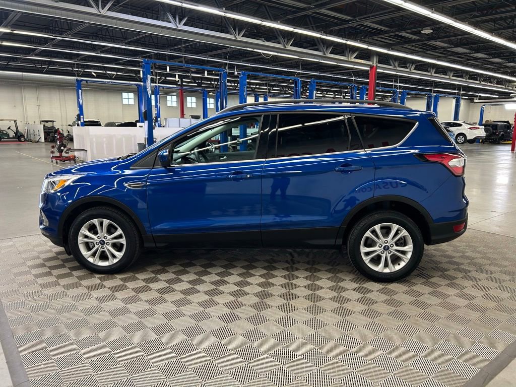 Used 2018 Ford Escape SE FWD image 6