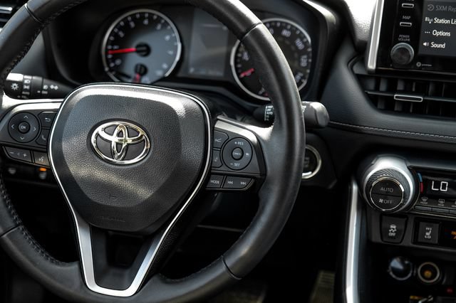 Used 2020 Toyota RAV4 XLE Premium AWD/4WD image 27