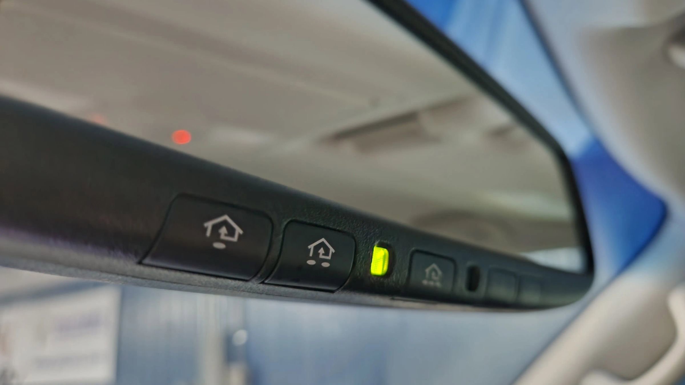 Used 2018 Nissan Armada SV w/ Driver Package image 38