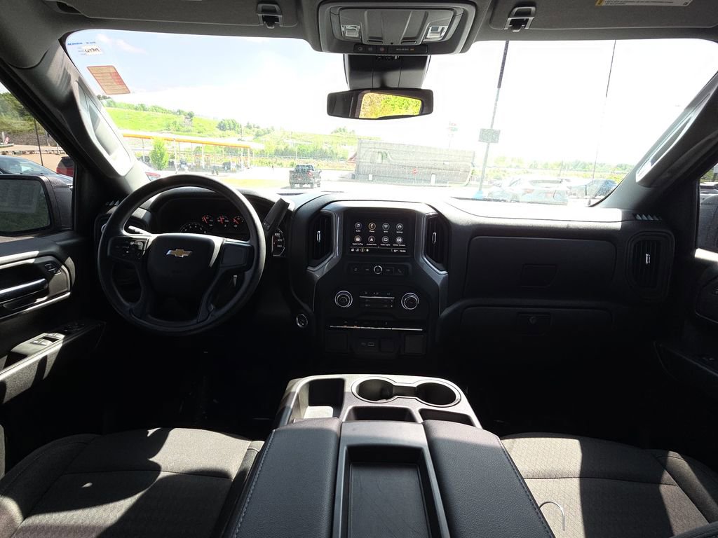 Used 2022 Chevrolet Silverado 1500 Custom AWD/4WD image 29