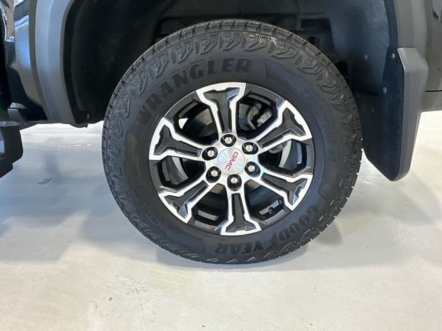 Used 2025 GMC Canyon AT4 w/ AT4 Premium Package image 19