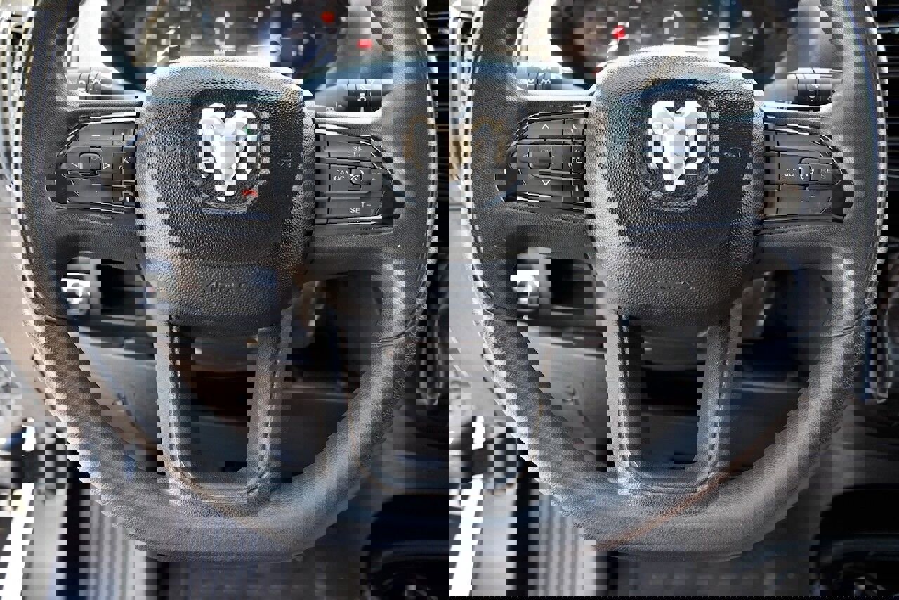 Used 2023 RAM ProMaster 2500 image 17