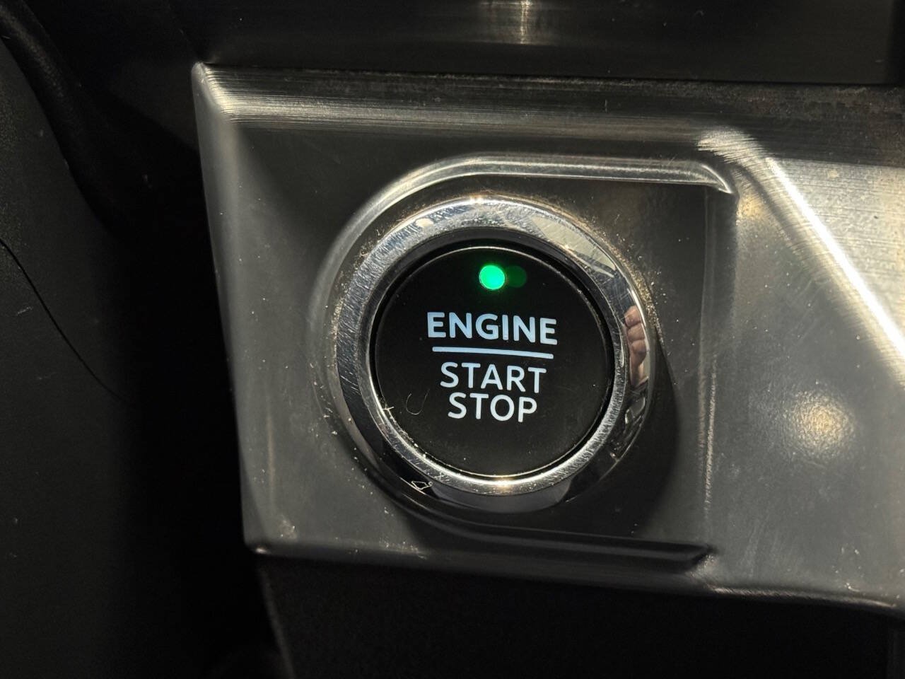 Used 2023 Ford F150 Lariat AWD/4WD image 37