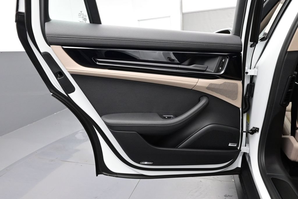 New 2026 Porsche Panamera 4 AWD/4WD image 13
