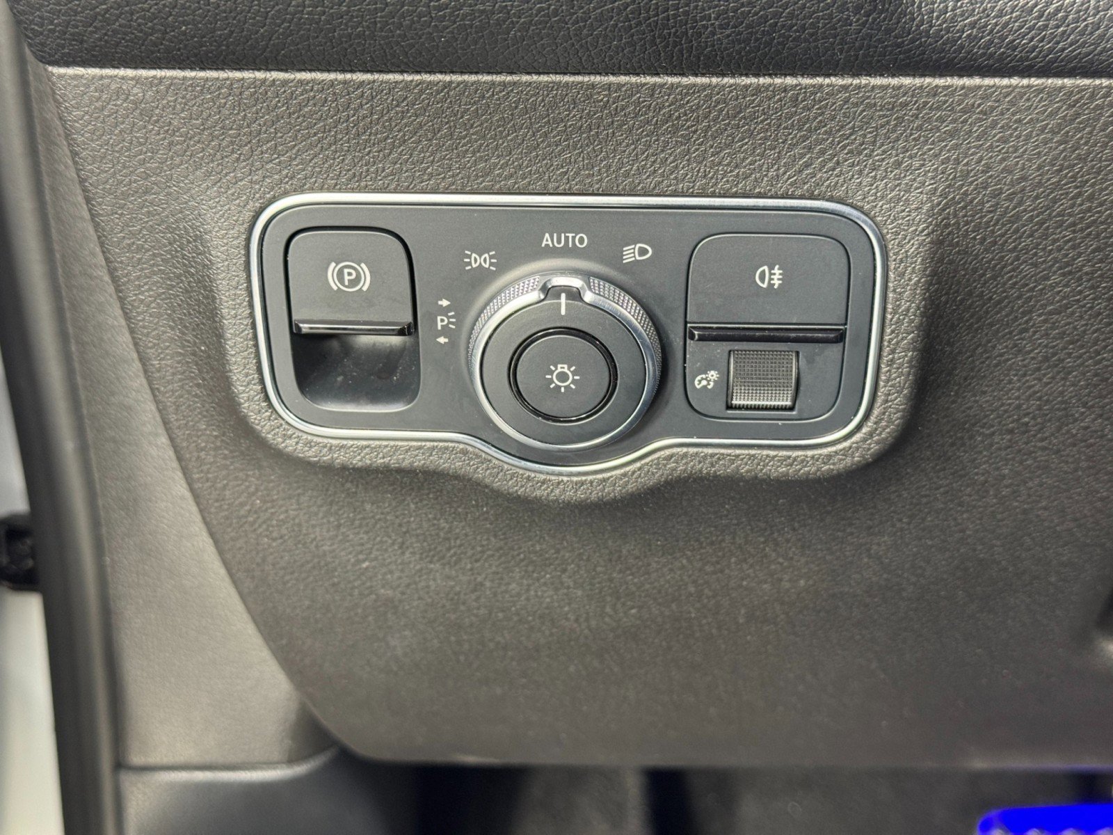 Used 2021 Mercedes-Benz GLB 35 AMG 4MATIC image 18