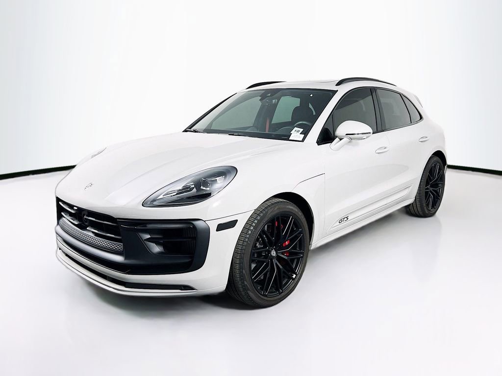 Certified 2026 Porsche Macan GTS image 1