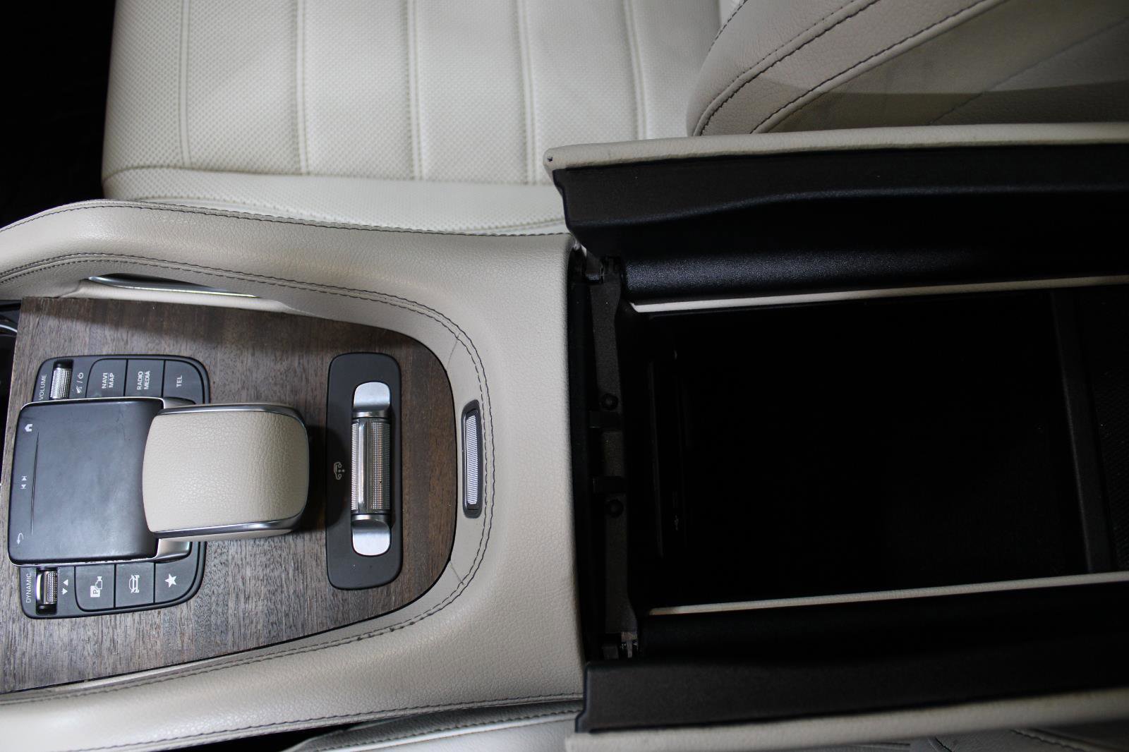 Used 2021 Mercedes-Benz GLS 450 4MATIC image 30