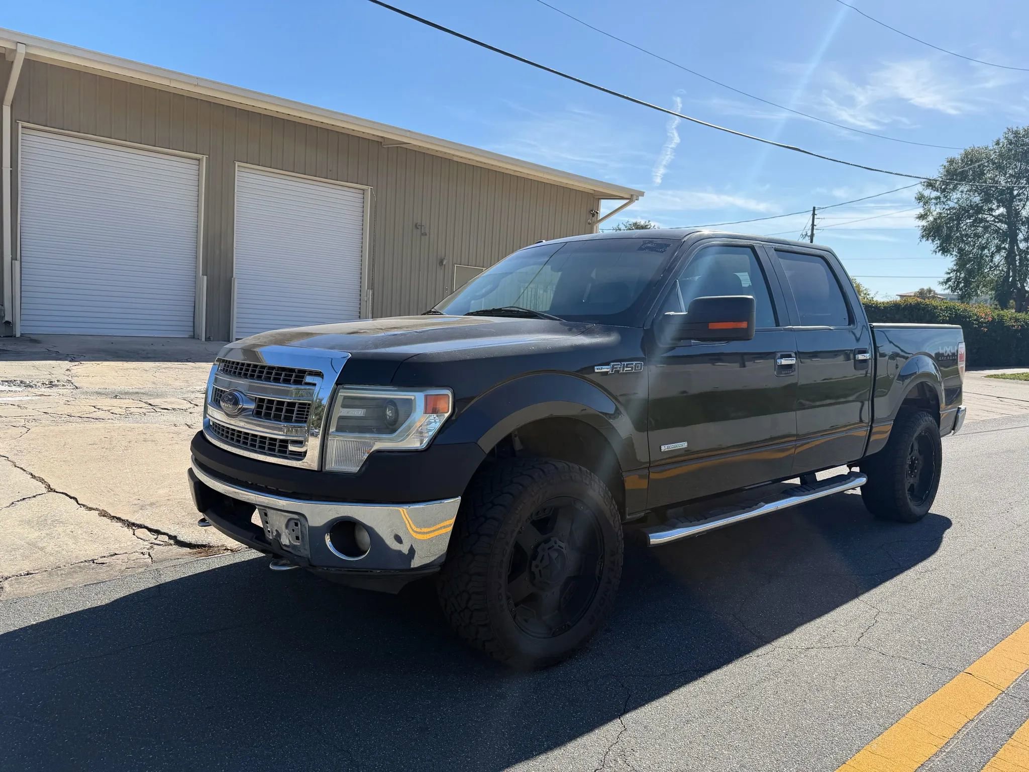 Used 2014 Ford F150 XLT w/ Equipment Group 302A Luxury image 2