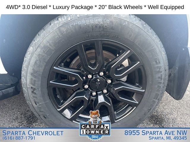 Used 2023 Chevrolet Tahoe LT w/ Luxury Package AWD/4WD image 29