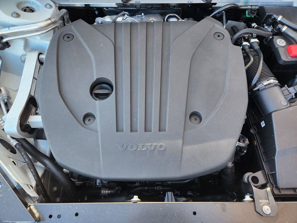 New 2026 Volvo XC60 B5 Ultra w/ Climate Package PRO image 19