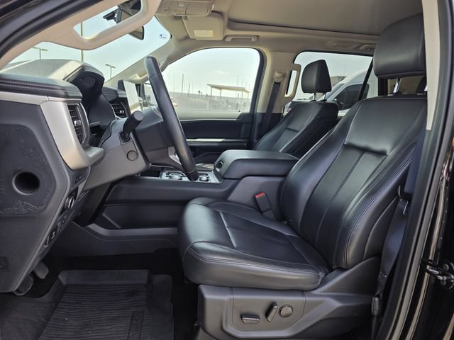 Used 2023 Ford Expedition XLT AWD/4WD image 14