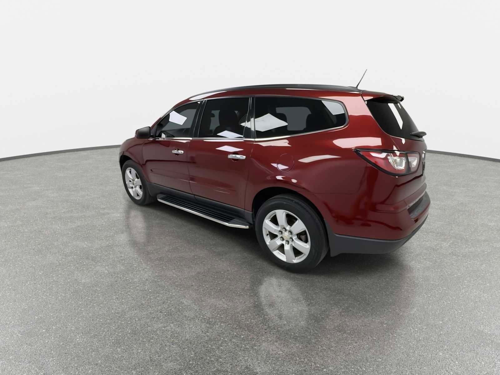 Used 2017 Chevrolet Traverse LT w/ Style and Technology Package image 6