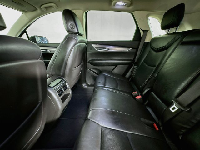 Used 2019 Cadillac XT5 Premium Luxury FWD image 22