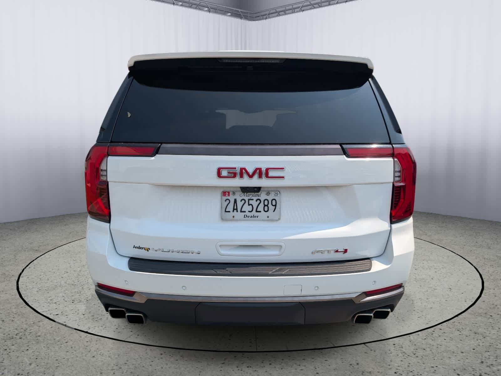 Used 2025 GMC Yukon AT4 Ultimate AWD/4WD image 4