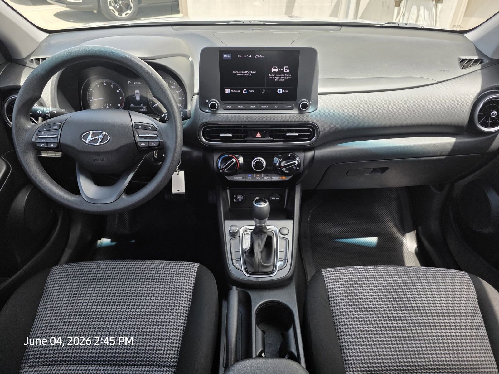 Used 2023 Hyundai Kona SE FWD image 12