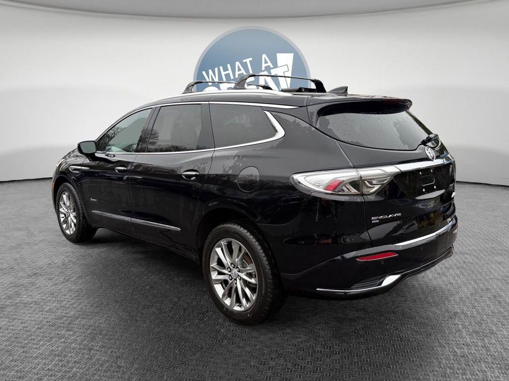 Used 2023 Buick Enclave Avenir image 6