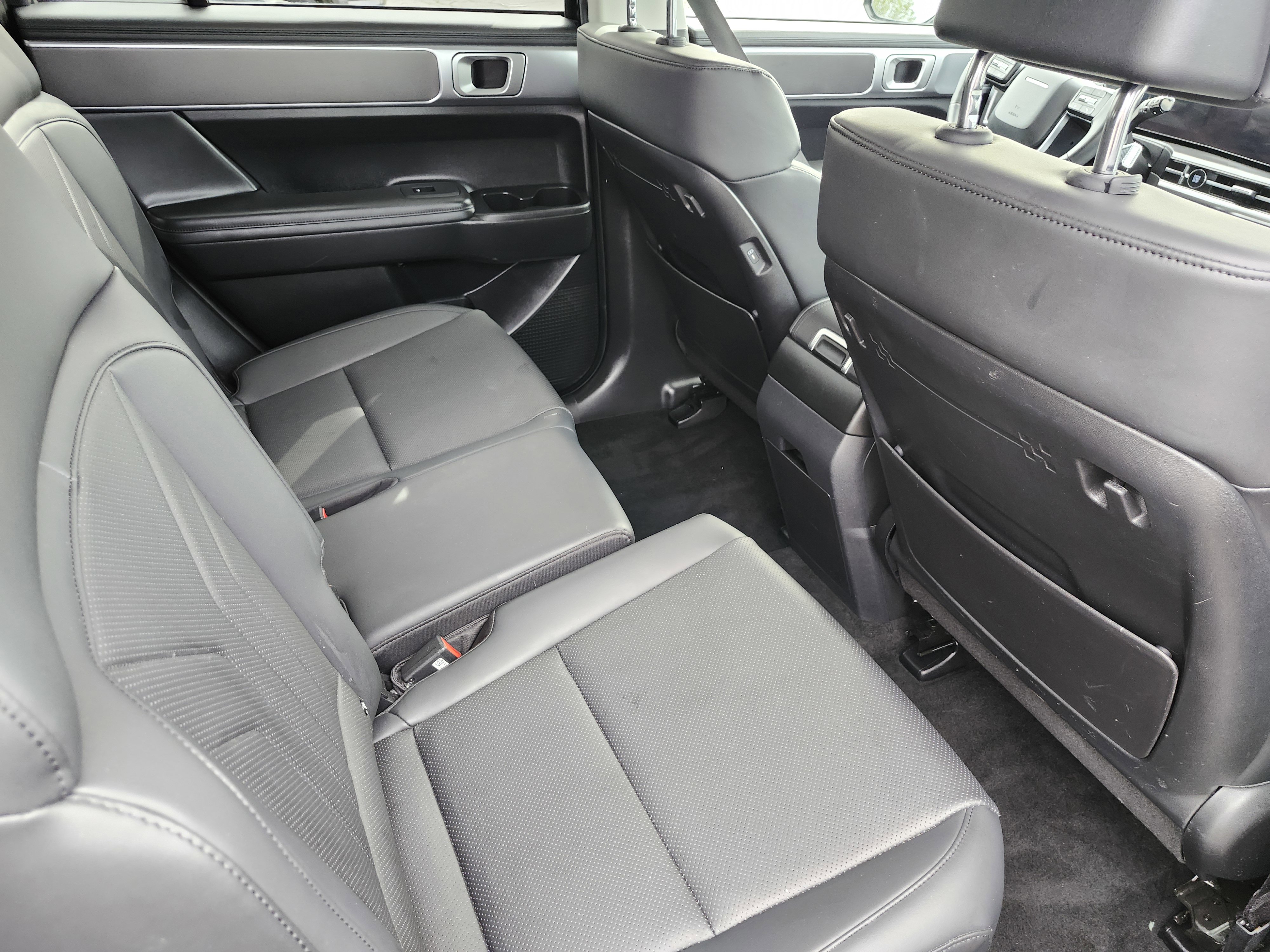 Used 2025 Hyundai Santa Fe SEL image 21