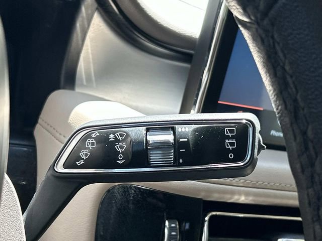 Used 2022 Lincoln Nautilus FWD w/ Premium Package image 30