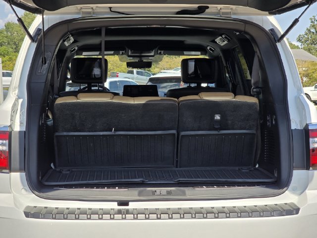 Used 2023 Nissan Armada Platinum w/ Captain's Chairs Package RWD image 38
