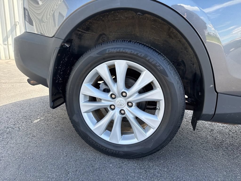 Used 2014 Toyota RAV4 Limited w/ Technology Package AWD/4WD image 8