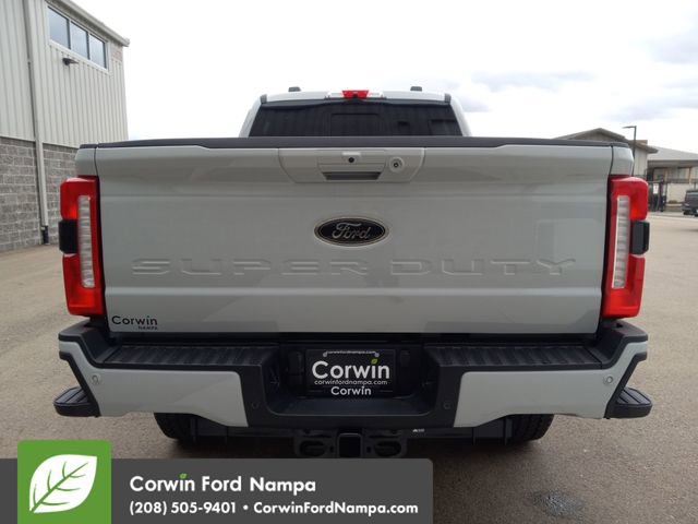 New 2026 Ford F250 Lariat w/ Black Appearance Package image 4