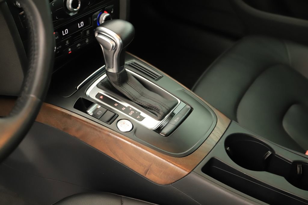 Used 2016 Audi A4 2.0T Premium w/ Convenience Plus Package image 17