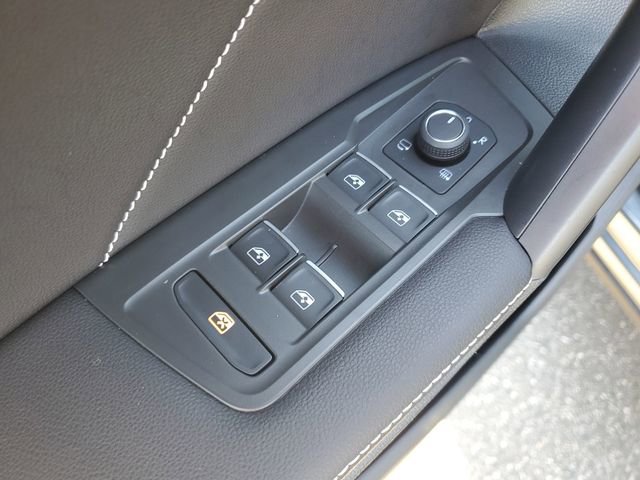 Certified 2024 Volkswagen Tiguan SEL R-Line image 16