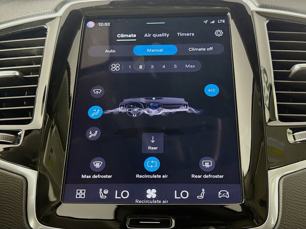 Certified 2025 Volvo XC90 B6 Plus image 16