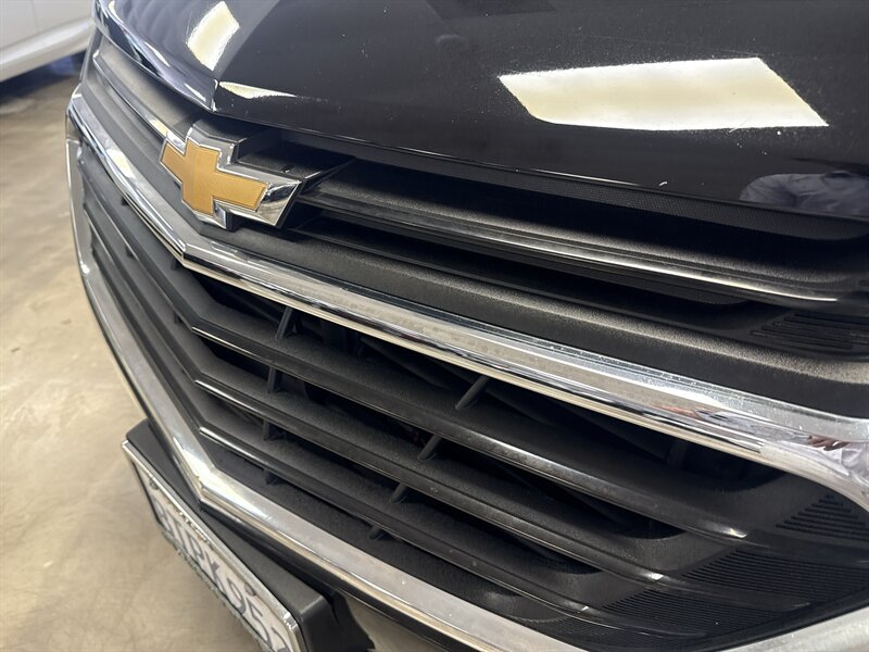 Used 2020 Chevrolet Equinox LS w/ LS Convenience Package FWD image 11