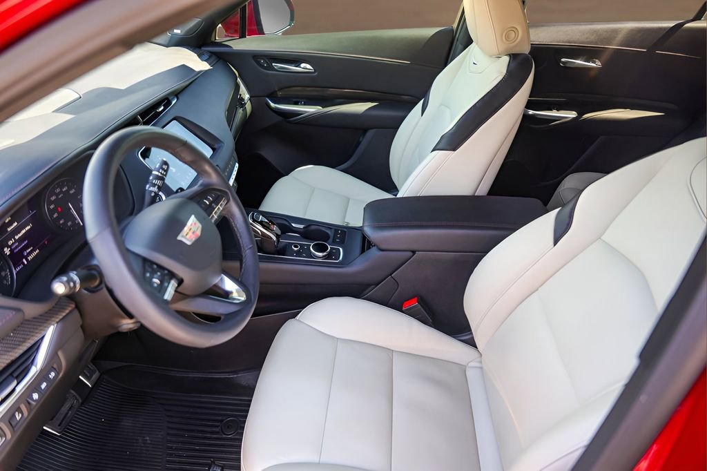 Used 2022 Cadillac XT4 Sport image 9