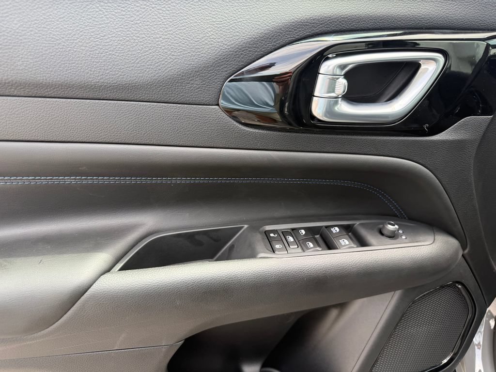 New 2026 Jeep Compass Latitude AWD/4WD image 6
