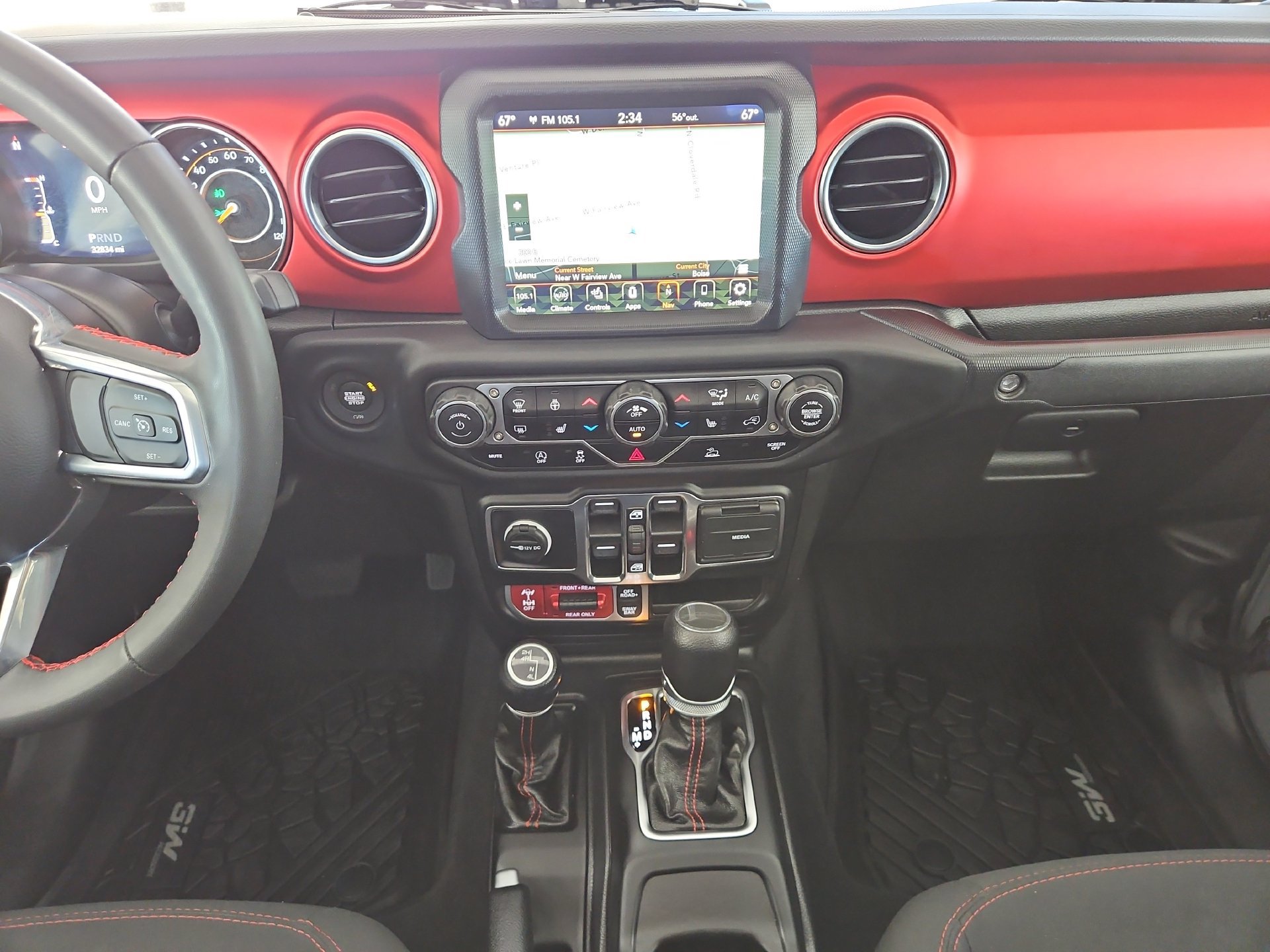 Used 2023 Jeep Gladiator Rubicon w/ Cold Weather Group AWD/4WD image 17