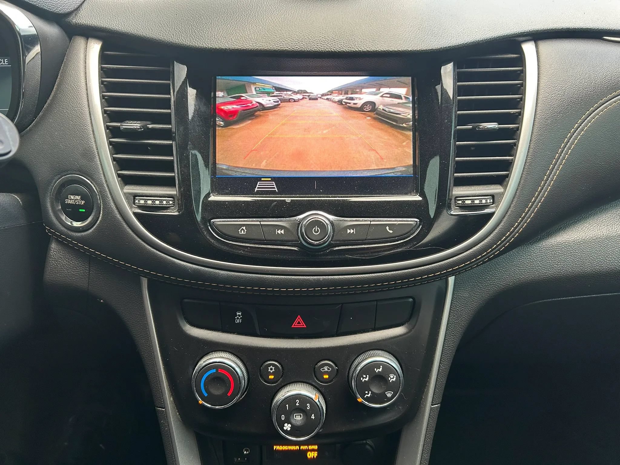 Used 2021 Chevrolet Trax LT w/ Sport Edition FWD image 21