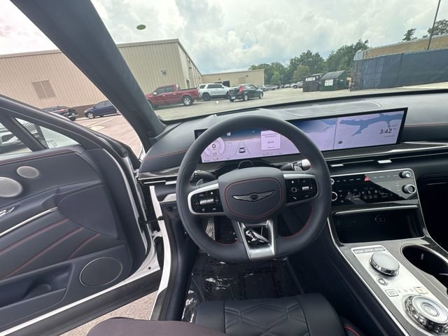 New 2025 Genesis GV80 3.5T e-SC image 14