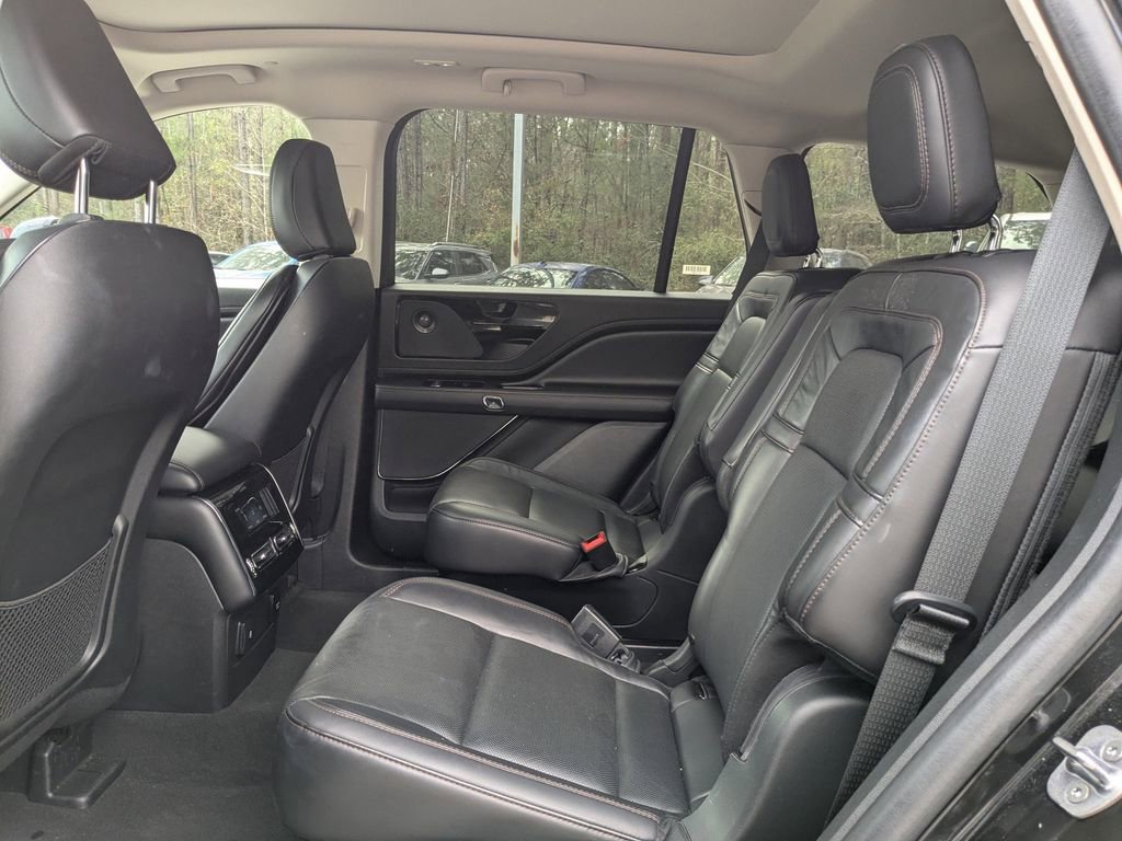 Used 2023 Lincoln Aviator Reserve image 15