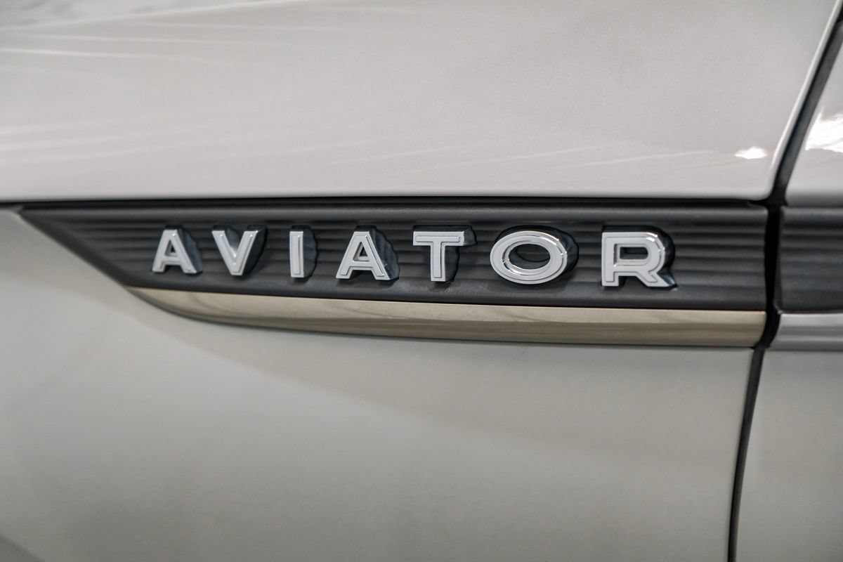 Used 2022 Lincoln Aviator Reserve w/ Equipment Group 201A AWD/4WD image 54