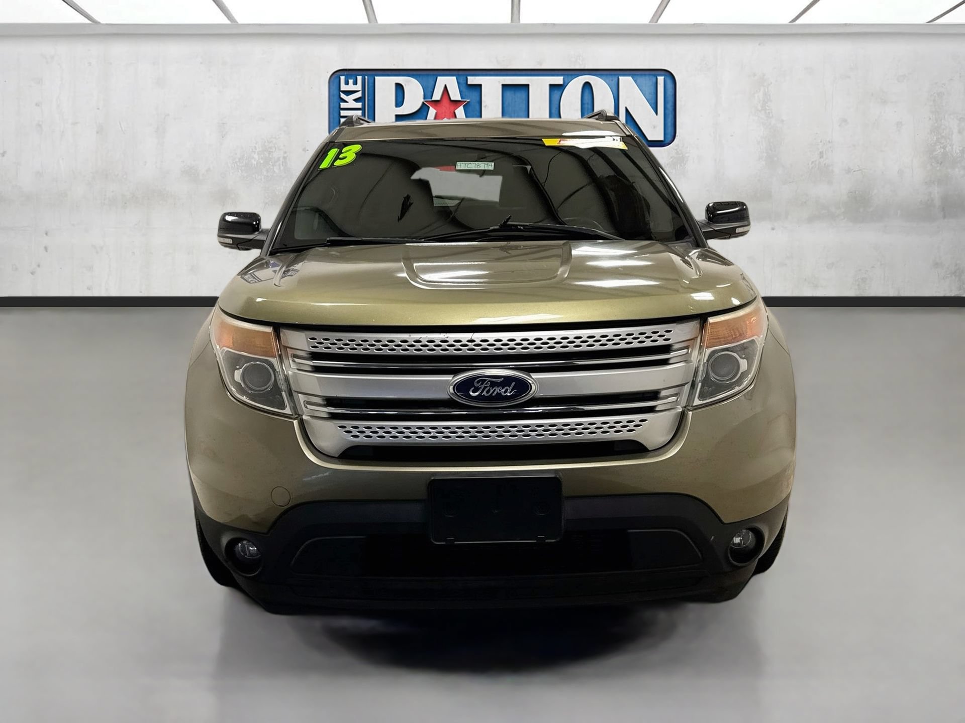 Used 2013 Ford Explorer XLT AWD/4WD image 2