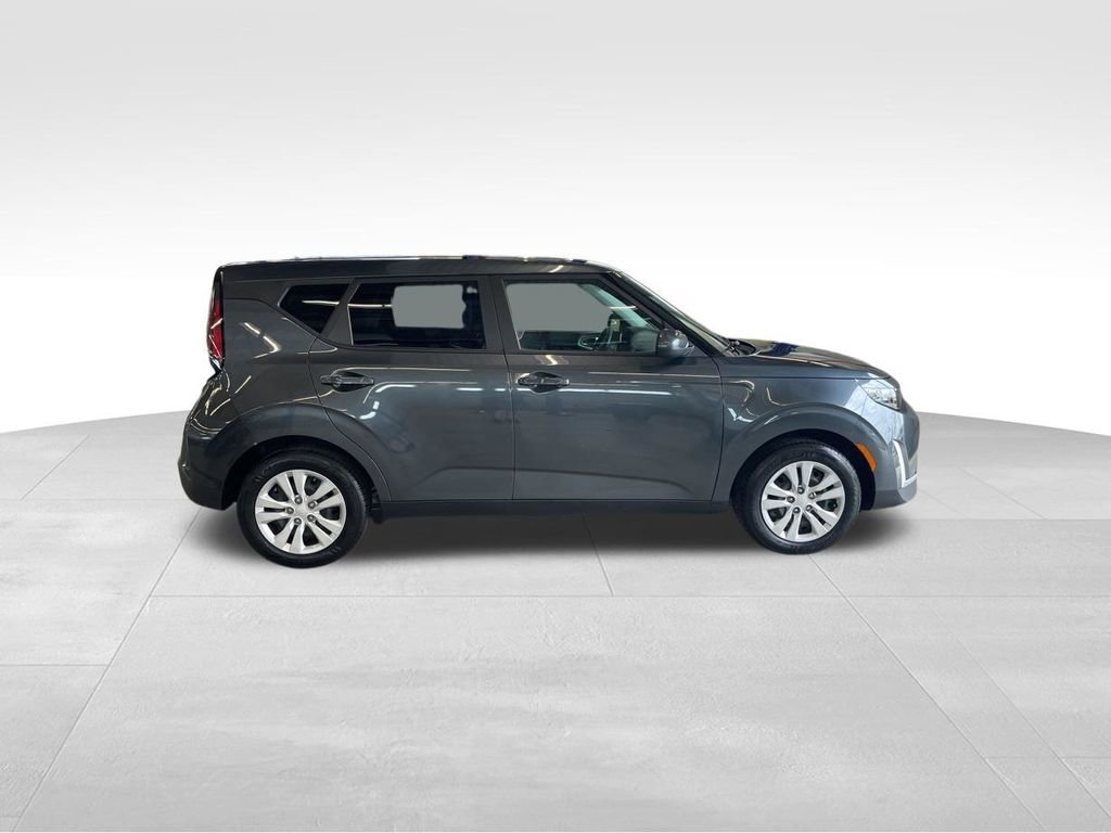 Certified 2023 Kia Soul LX FWD image 34