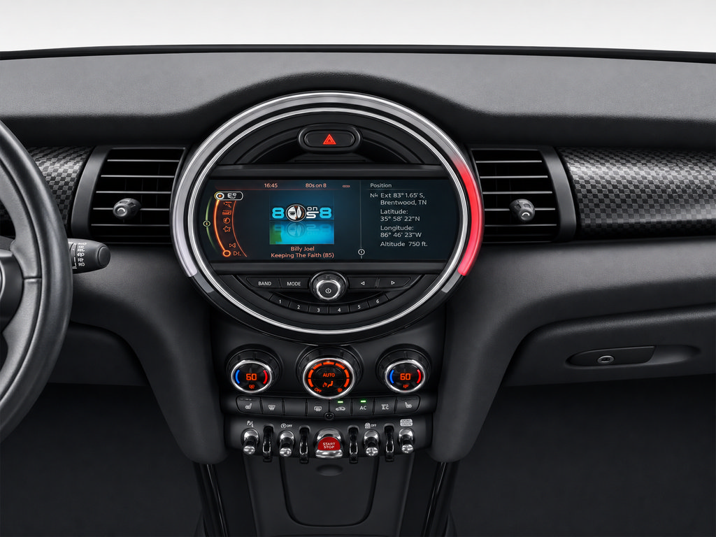 Used 2018 MINI Cooper S FWD image 16