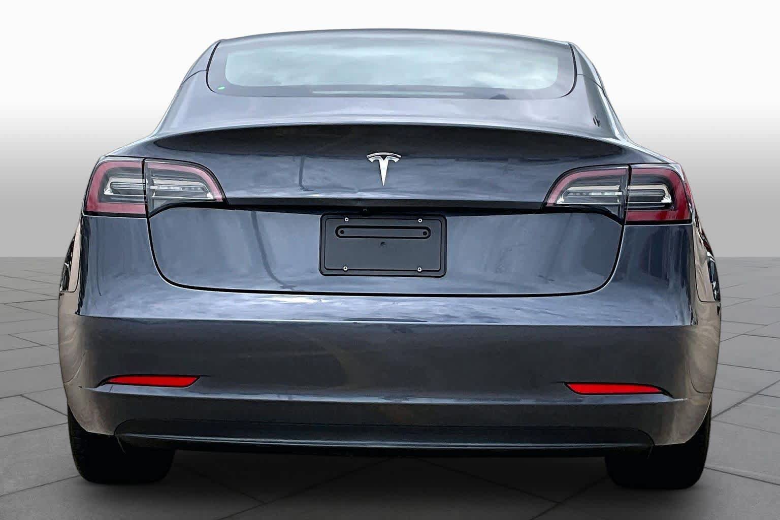 Used 2023 Tesla Model 3 Standard Range RWD image 4