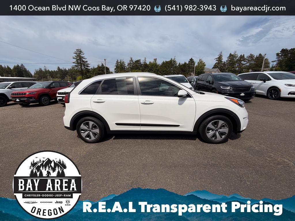 Used 2019 Kia Niro EX FWD image 4