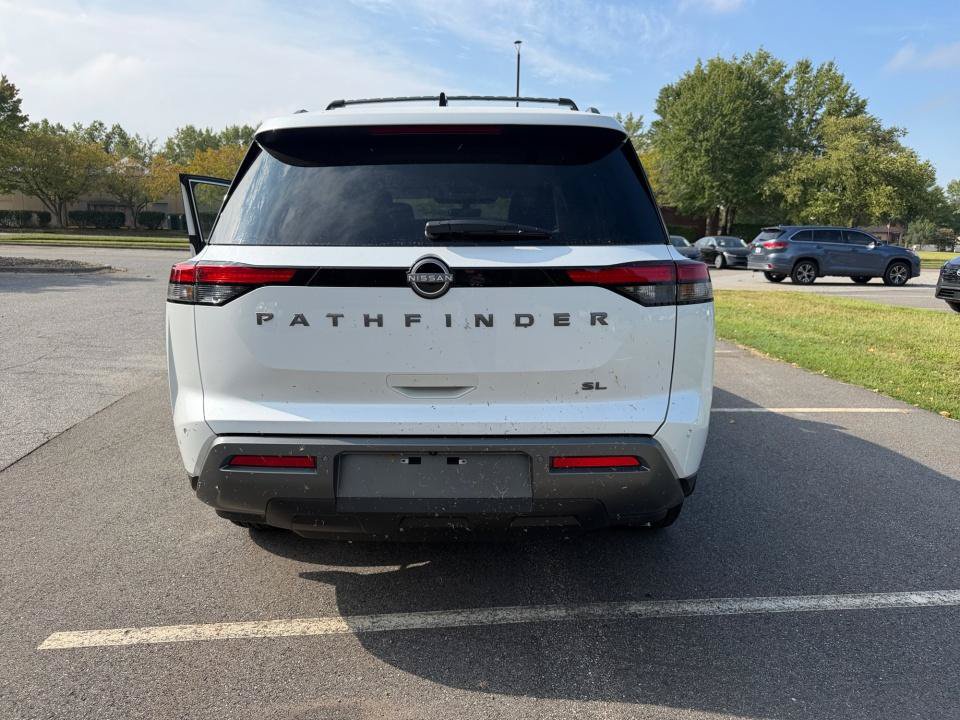 New 2026 Nissan Pathfinder SL FWD image 14