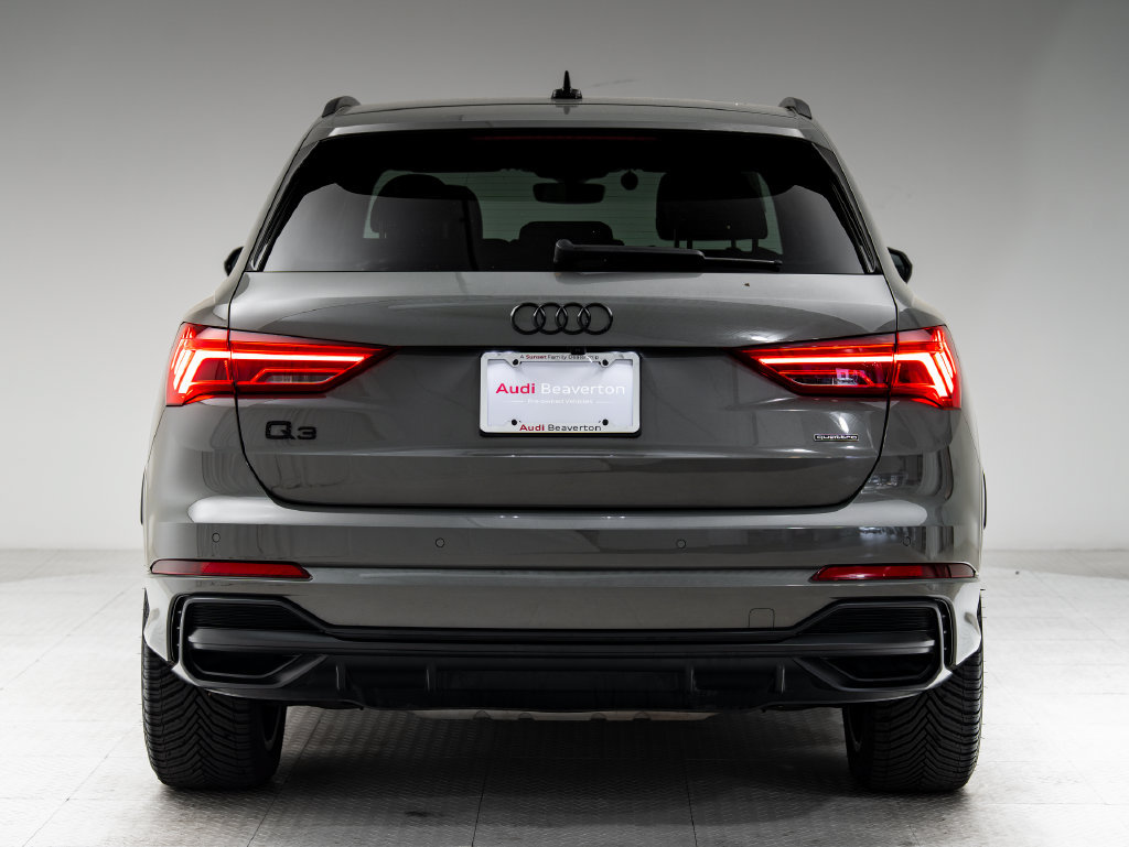 Used 2022 Audi Q3 2.0T Premium Plus w/ Premium Plus Package AWD/4WD image 29