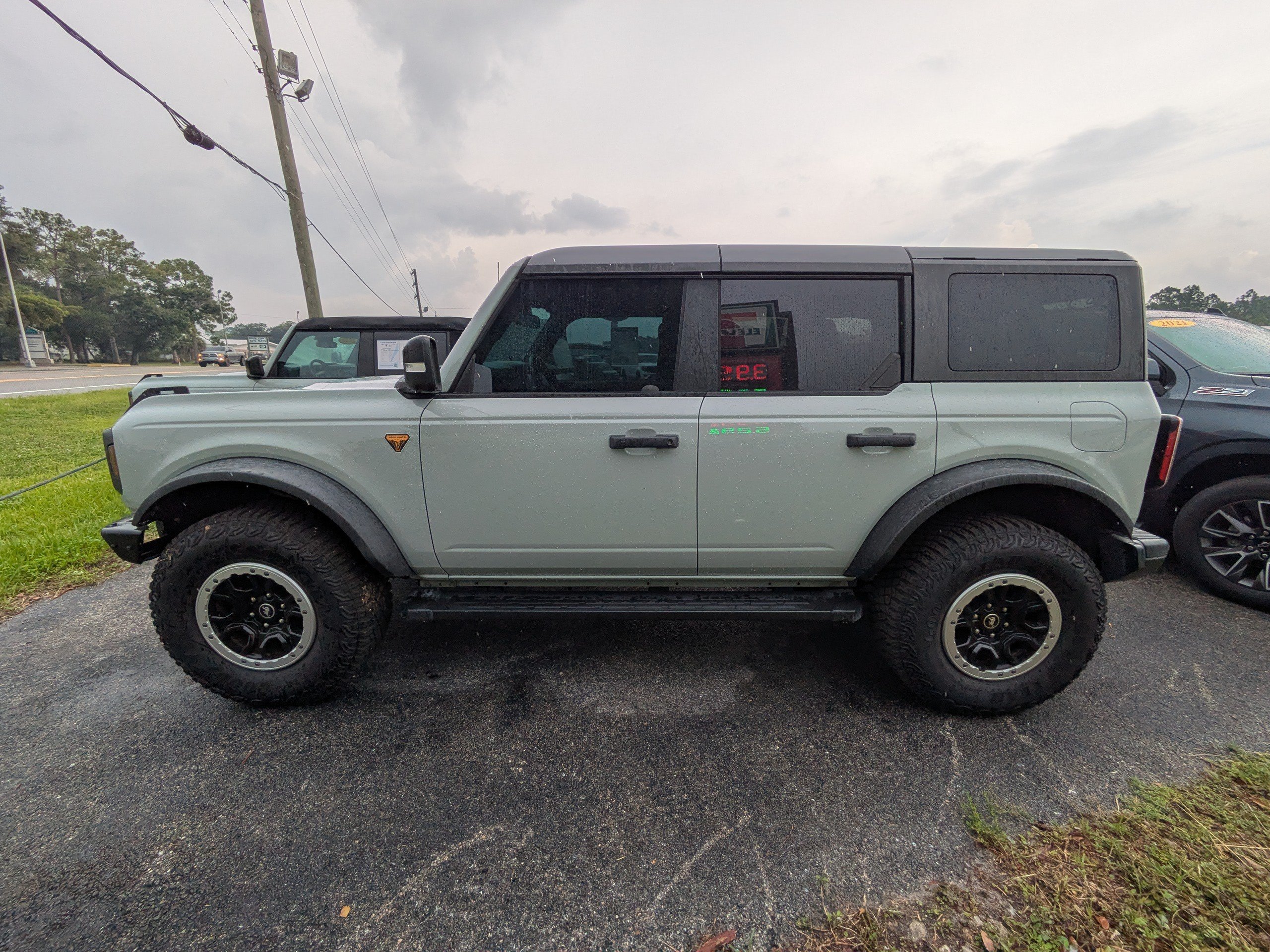 Used 2022 Ford Bronco Badlands AWD/4WD image 7