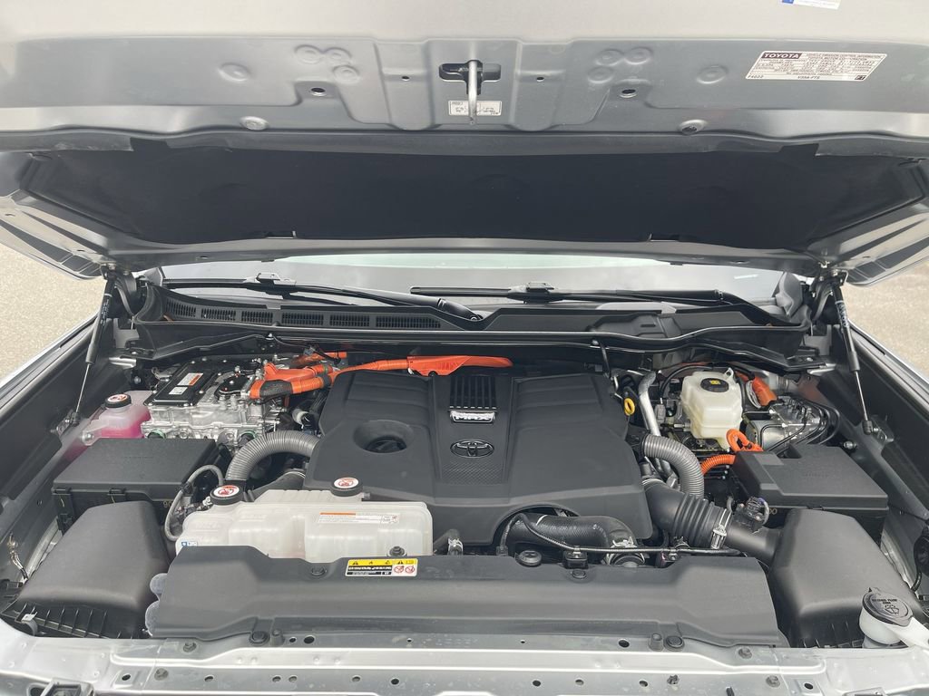 Used 2025 Toyota Sequoia Capstone image 31