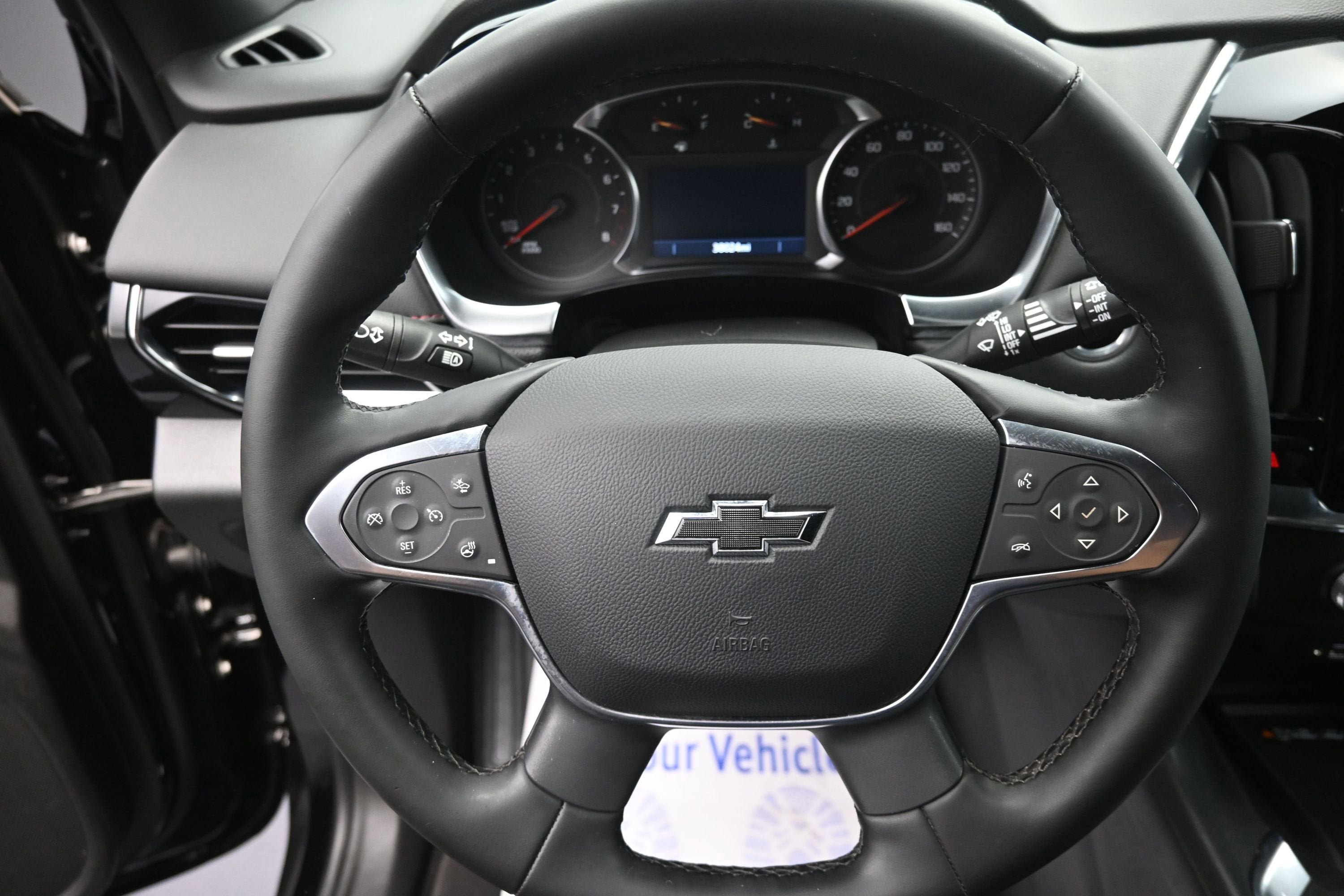 Used 2023 Chevrolet Traverse RS AWD/4WD image 11